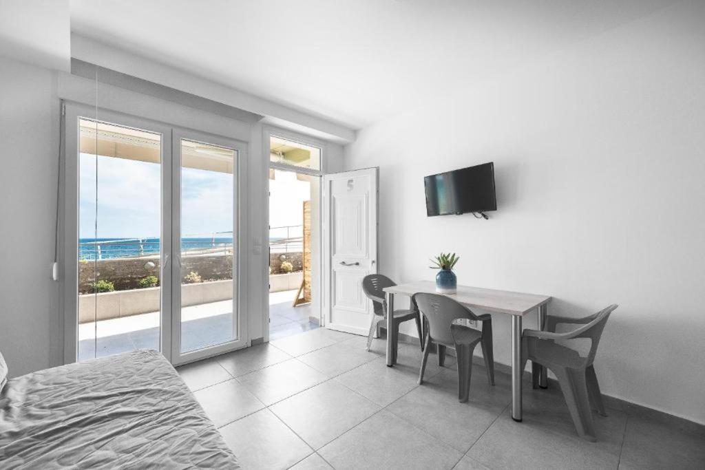 Blue Horizon 5 Apartment Nea Kallikrateia Exterior foto